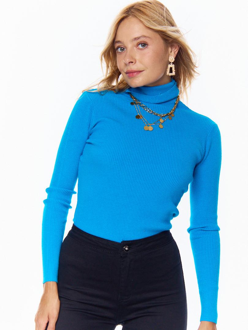Pull col roulé en maille fine côtelée