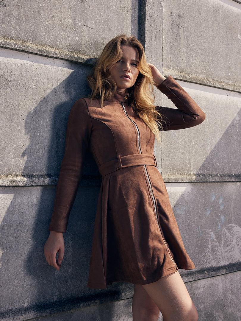 Manteau long imitation daim et noeud à la taille