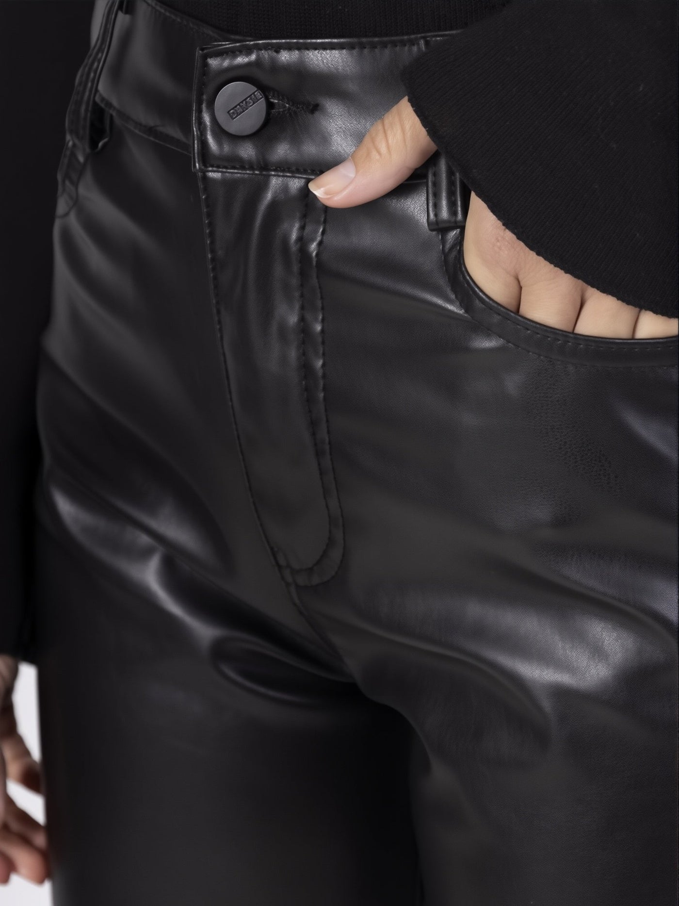 Pantalon Droit en Simili Cuir Brillant - NAUMY