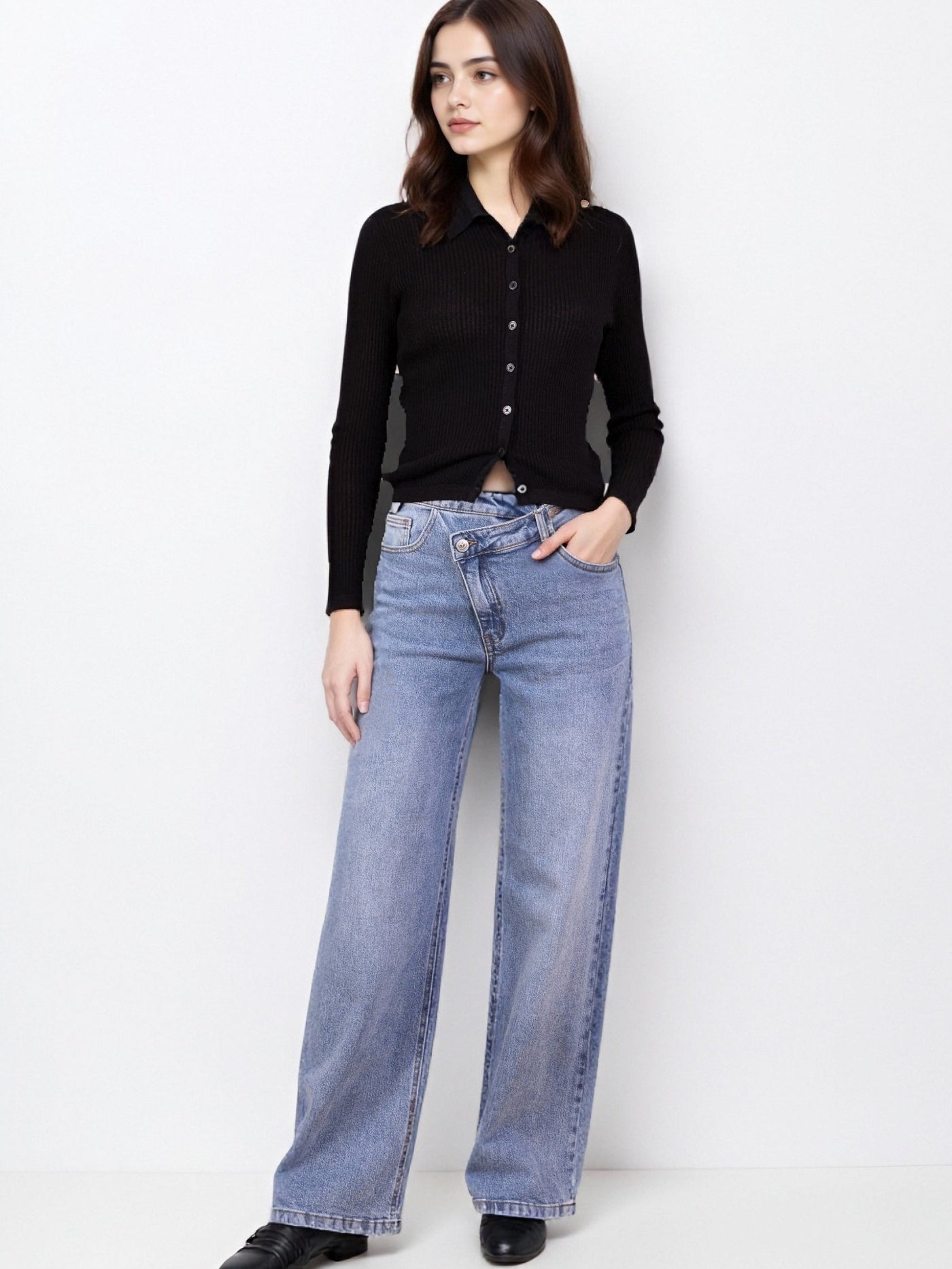 Jean Large Minimaliste en Denim de Coton – Fermeture Biais Asymétrique Chic - NAUMY