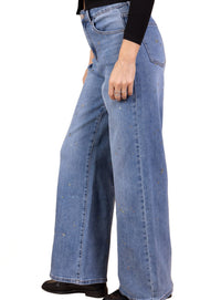 Jean Large Bleu ciel profond à Paillettes – Élégance Lumineuse & Confort Absolu NAUMY