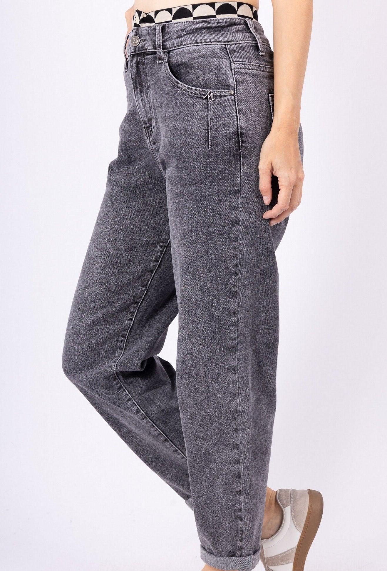 Jean Mom Gris Délavé à Taille Élastique L’Allié Casual Chic - NAUMY