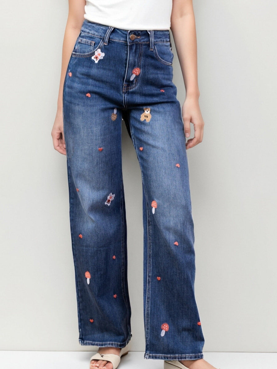 Jean Large Brodé – Le Denim Chic aux Finitions Artisanales - NAUMY