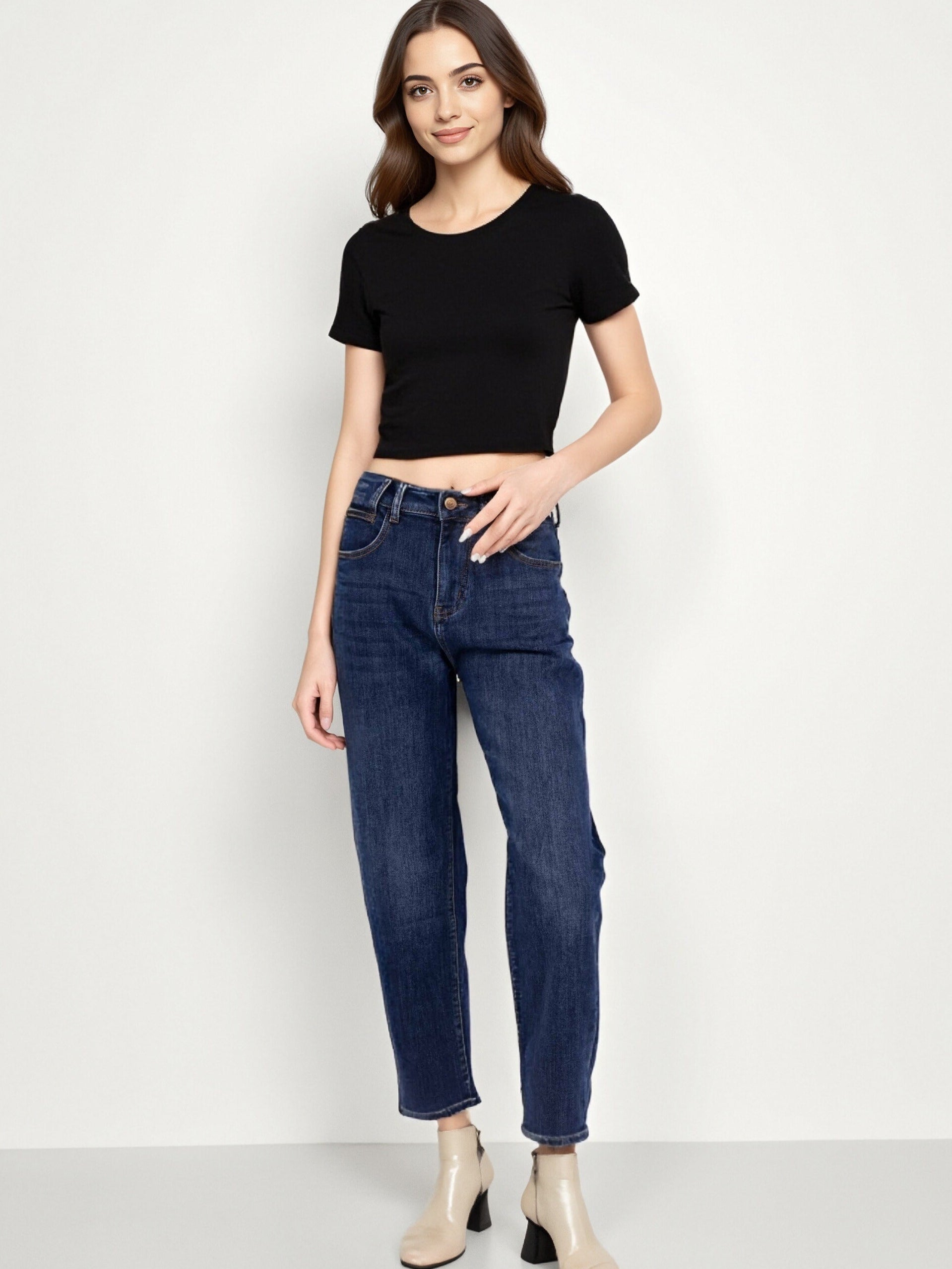 Jean Mom Bleu Vintage Taille Haute Femme – Coupe Confort & Esprit Rétro Moderne