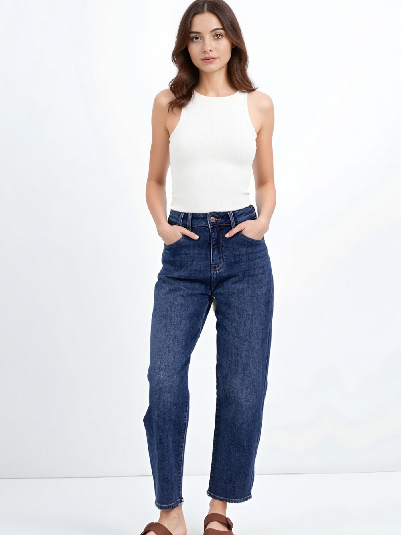 Jean Mom Bleu Taille Haute Femme – Coupe Confort & Esprit Rétro Moderne - NAUMY