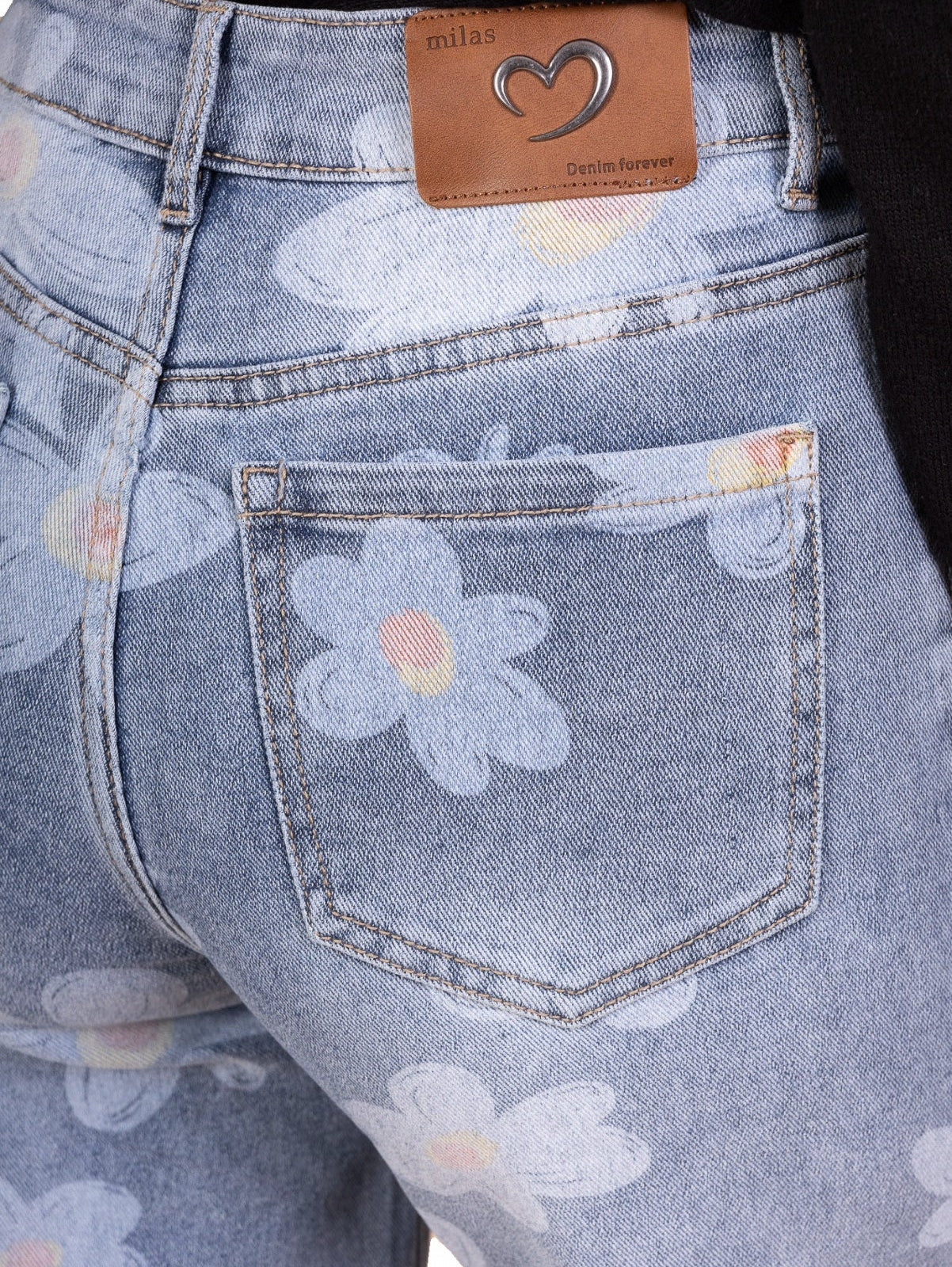 Jean Large à Imprimé Fleurs XXL – L’Essence du Denim Bohème Chic - NAUMY