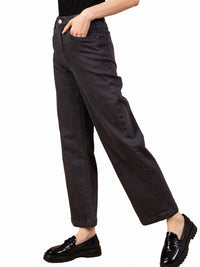 Jean Large Droit Gris en Denim de Coton – L’Essence du Minimalisme Chic NAUMY