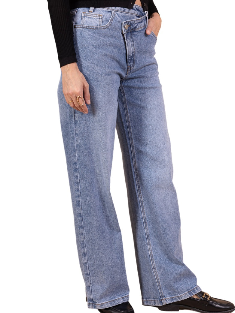 Jean Large Minimaliste en Denim de Coton – Fermeture Biais Asymétrique Chic - NAUMY