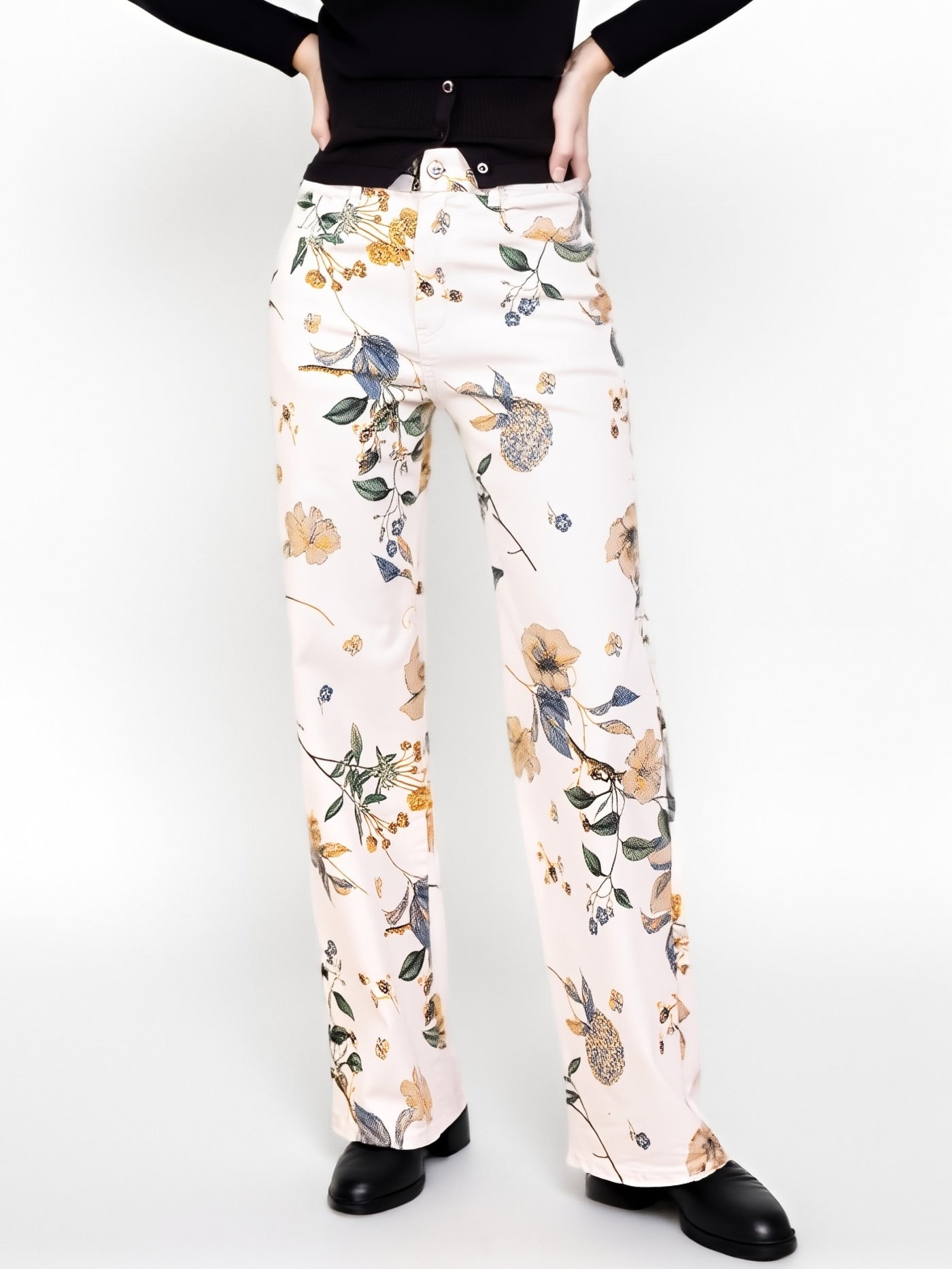 Jean large crème à imprimé floral – Élégance naturelle et allure bohème - NAUMY