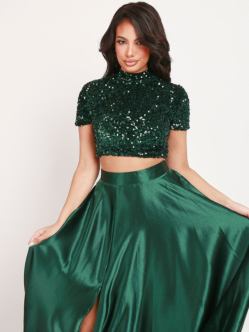 Robe de soir e sequins et jupe longue satin