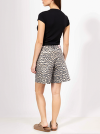 Short en jean à jambe large motif panthère - NAUMY
