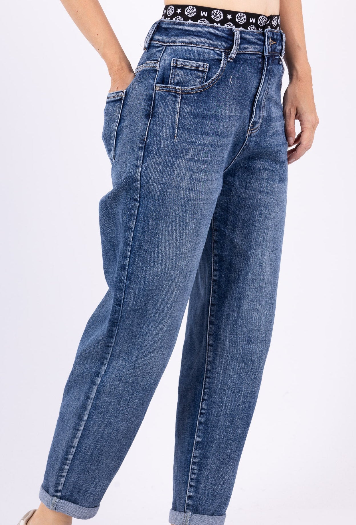 Jean Mom Denim avec Taille Élastique à Bande Logo - NAUMY
