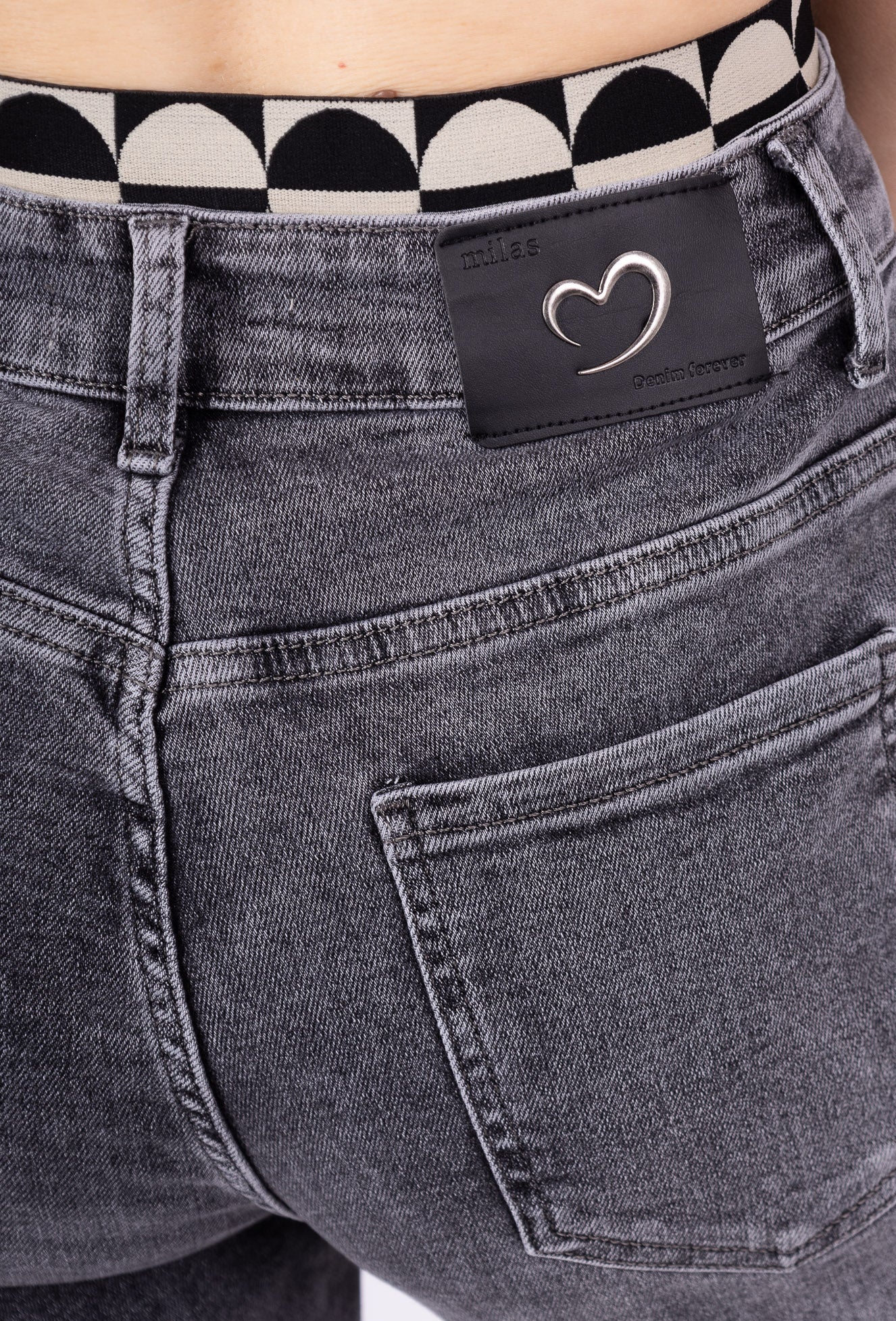 Jean Mom Gris Délavé à Taille Élastique L’Allié Casual Chic - NAUMY