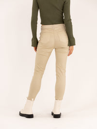 Pantalon skinny push up en simili cuir