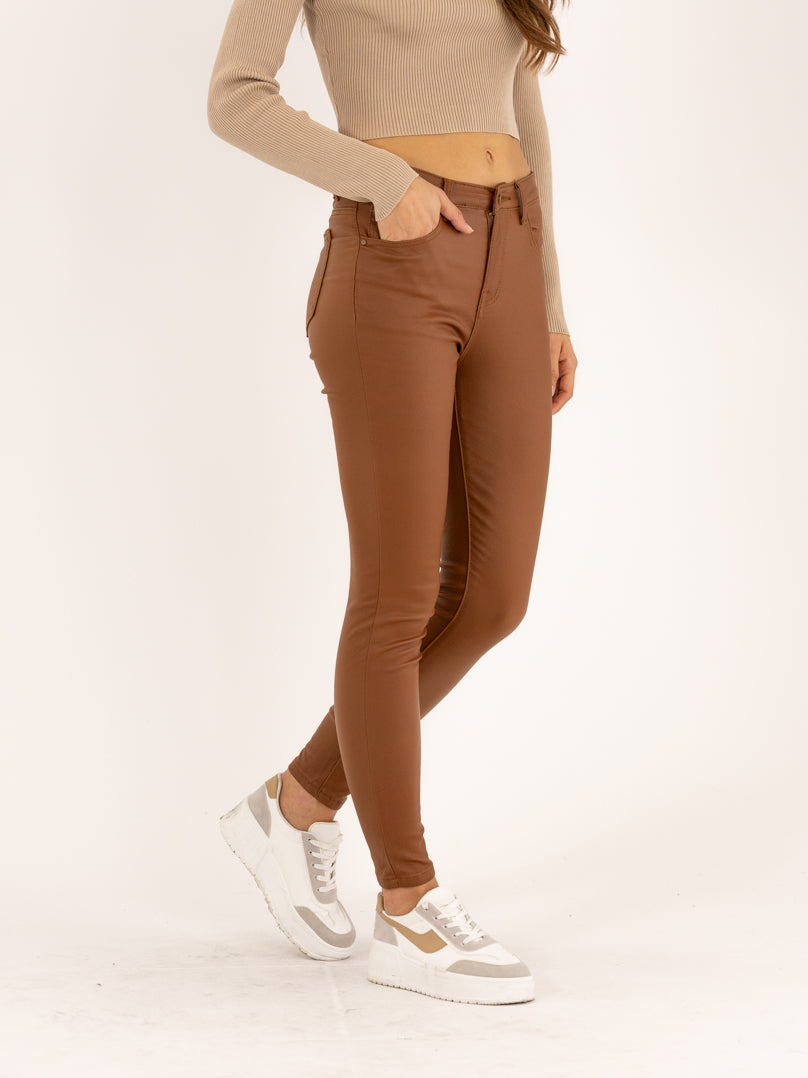 Pantalon skinny camel taille haute à bouton effet cuir