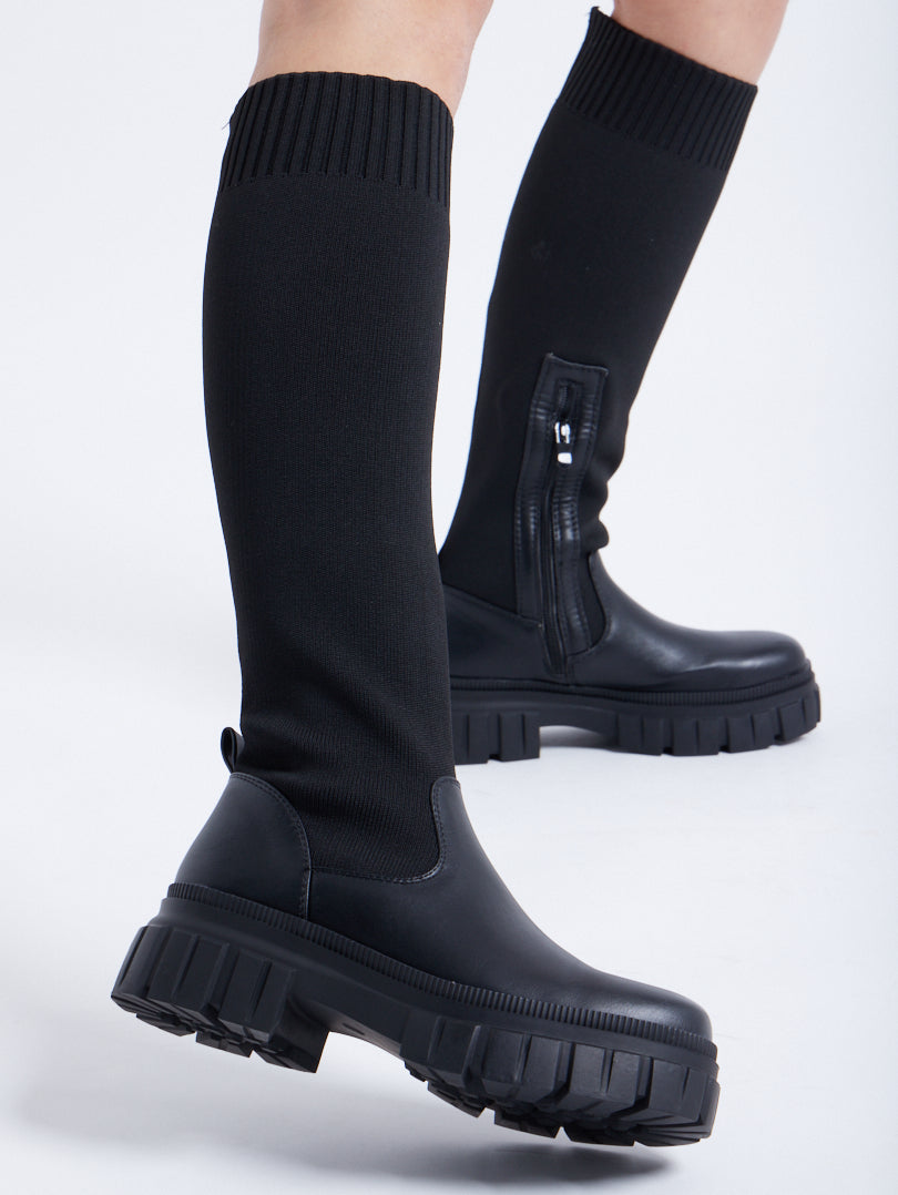 Bottes noires chaussettes new arrivals