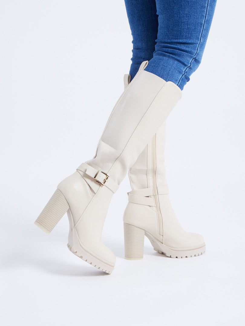 Isabel Marant Bottes Crème Loffen Taille 39 (D'occasion) à Trelex pour Isabel Marant Bottes Crème Loffen Taille 39 (D'occasion) à Trelex pour