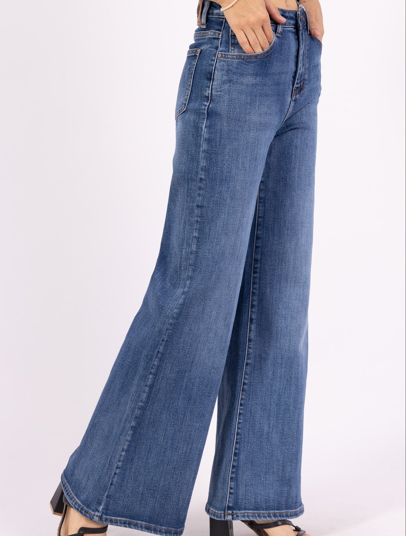 Jean Femme Bleu ciel profond Wide Leg Premium – Taille Haute & Coupe Évasée - NAUMY