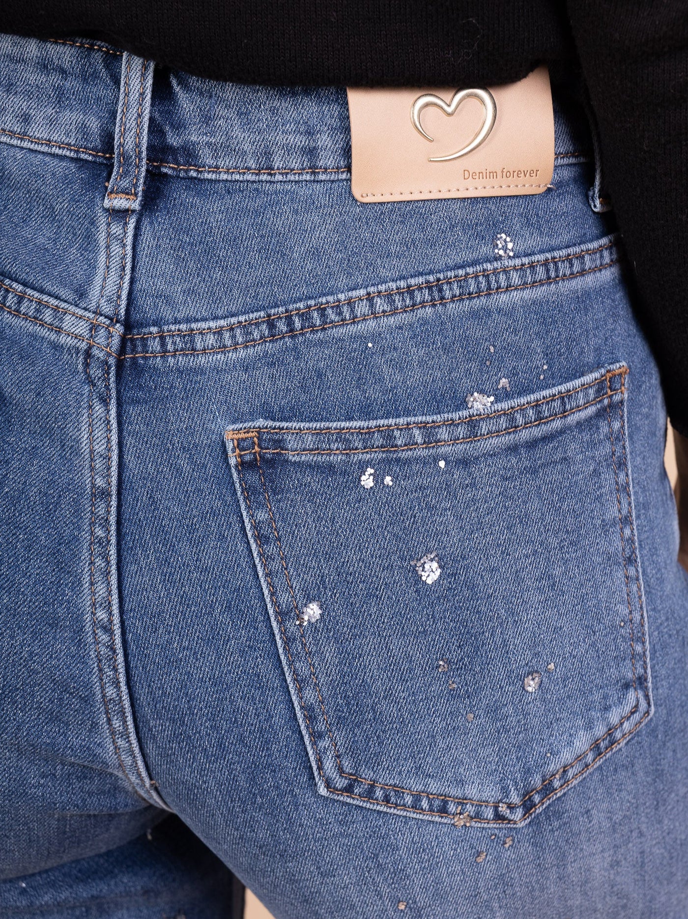 Jean Large Bleu à Paillettes – Élégance Lumineuse & Confort Absolu - NAUMY