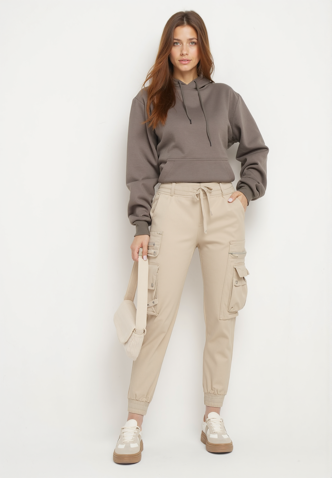 Pantalon cargo beige avec taille élastique multipoches - Naumy